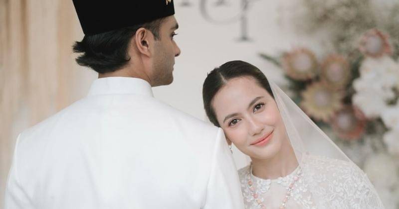 Instagram.com/pevpearce